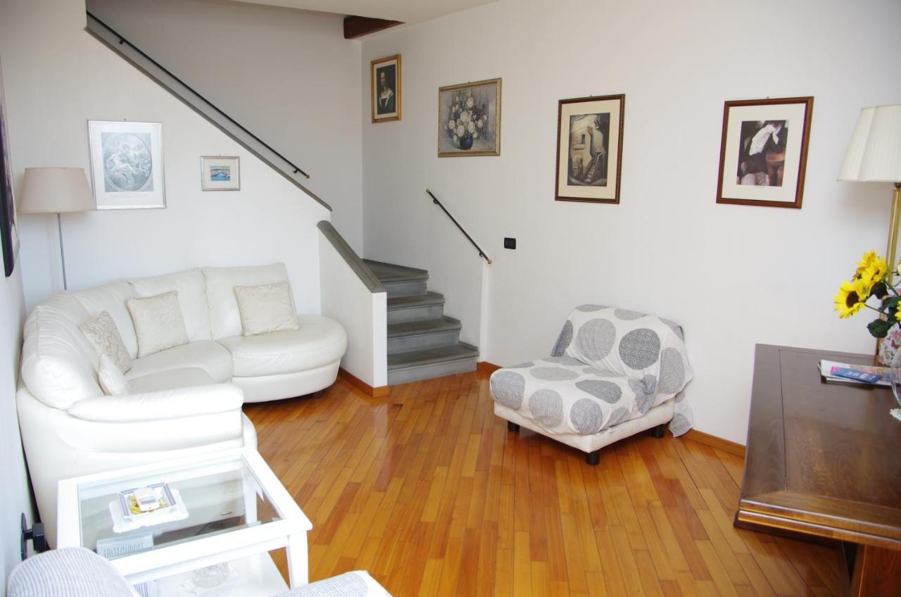 Artisti In With Great A/c Appartement